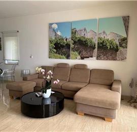 4 bedroom hilltop villa with pool near Jesenice, sleeps 8